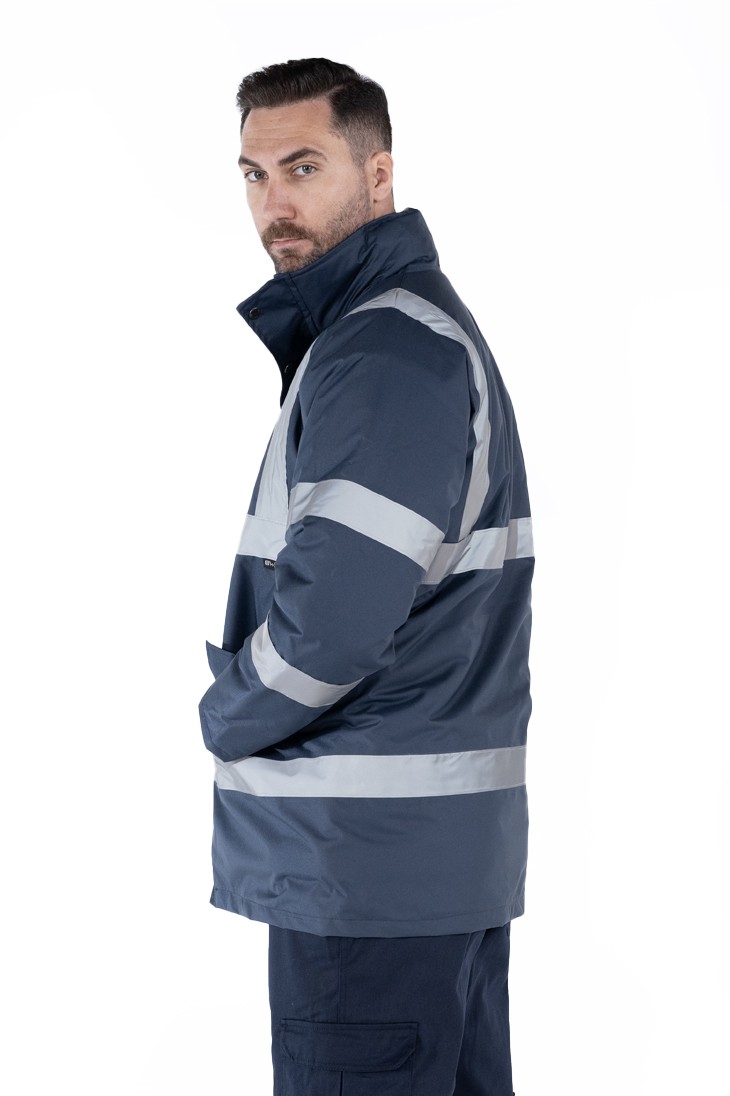 Yıldırımlar Giyim: İş Güvenliği Malzemeleri ve Ekipmanları