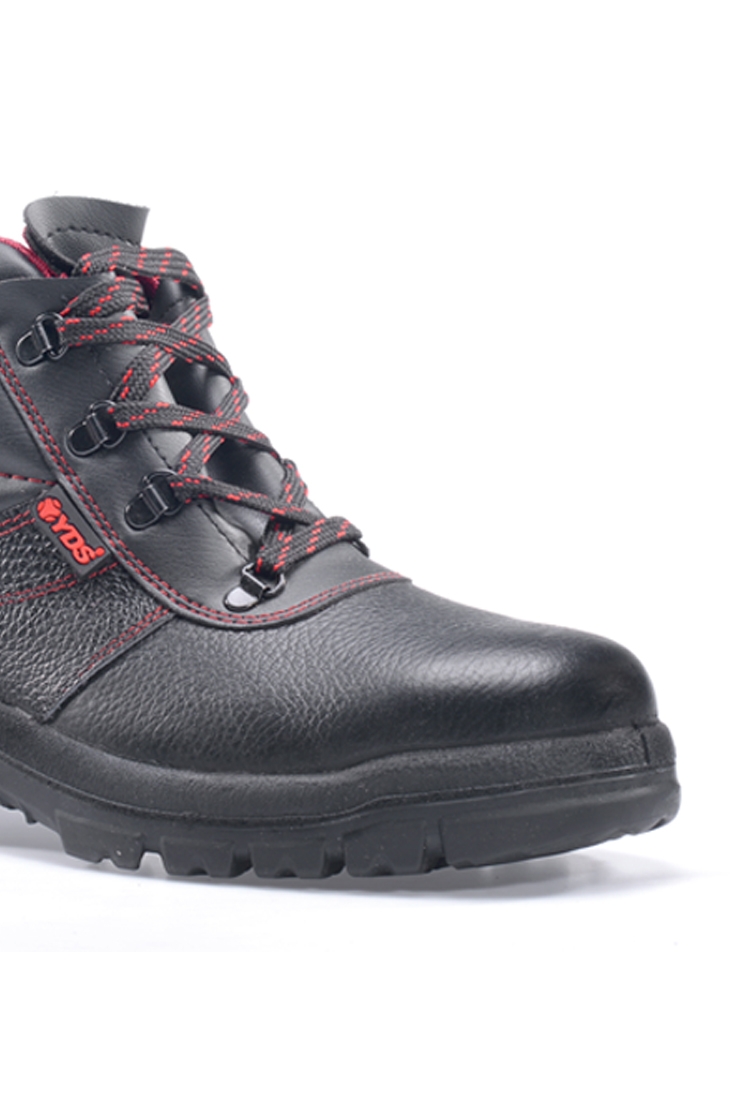 Yıldırımlar Giyim: İş Güvenliği Malzemeleri ve Ekipmanları