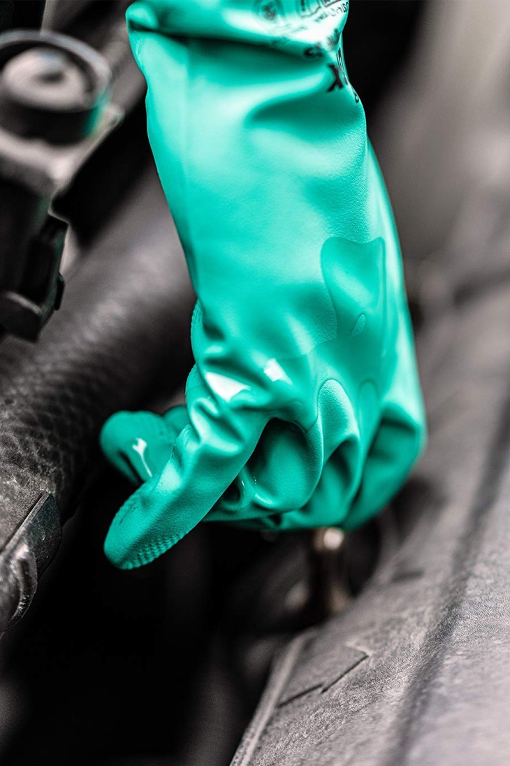 Yıldırımlar Giyim: İş Güvenliği Malzemeleri ve Ekipmanları