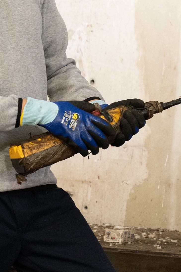 Yıldırımlar Giyim: İş Güvenliği Malzemeleri ve Ekipmanları