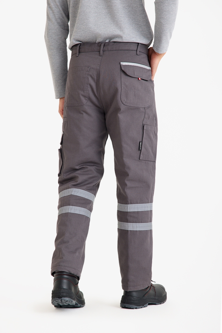 Yıldırımlar Giyim: İş Güvenliği Malzemeleri ve Ekipmanları